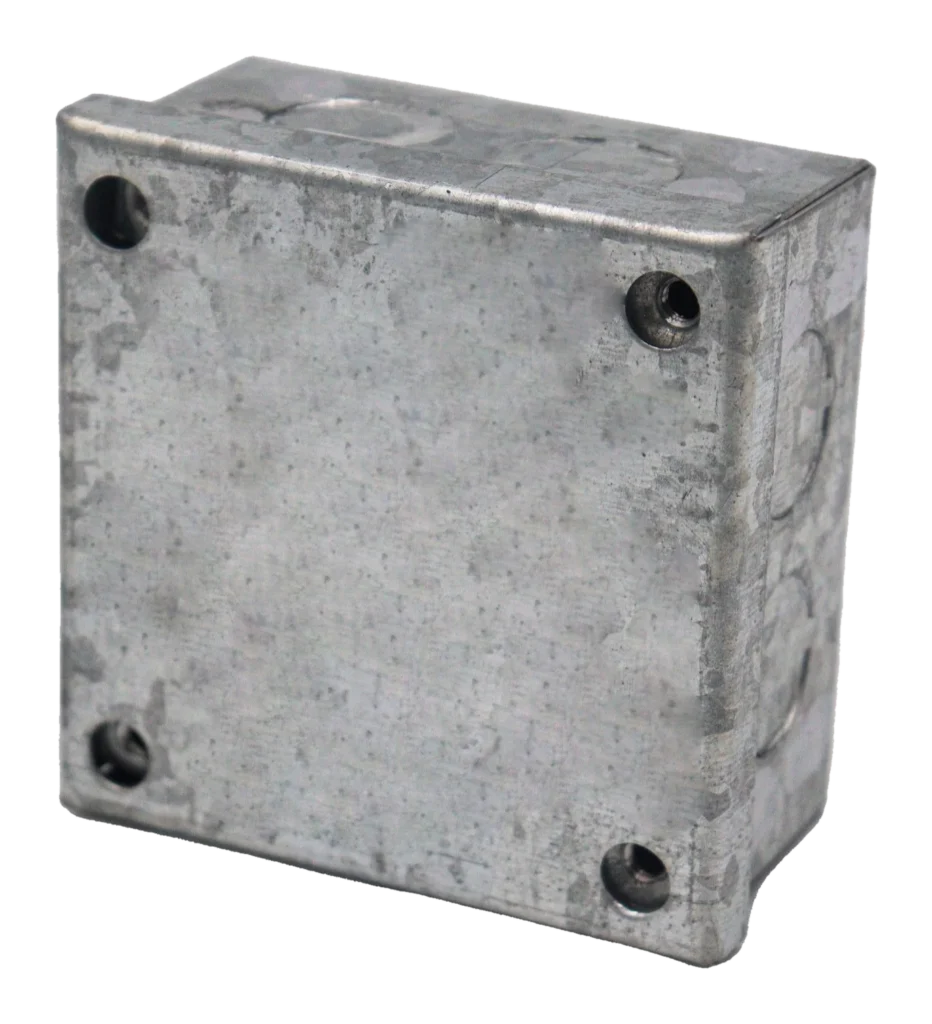 75 x 75 x 37.5mm (3 x 3 x 1.5″) Adaptable Box: Knockouts