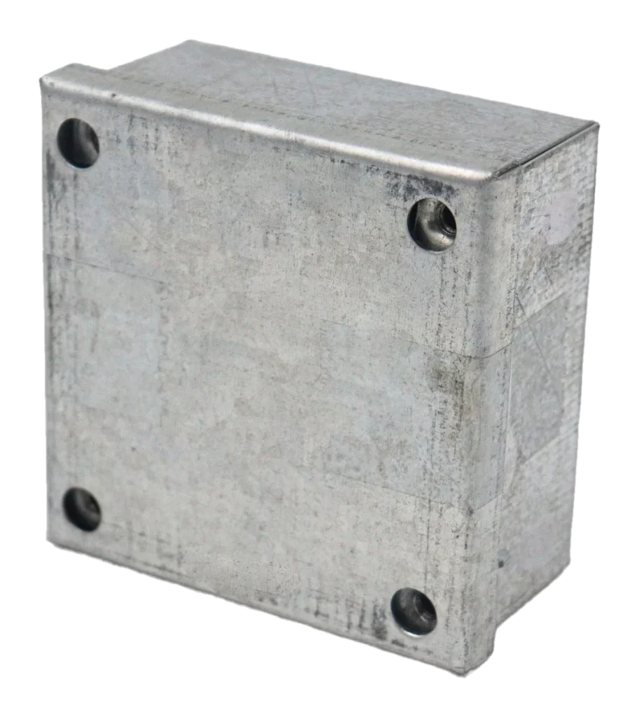 75 x 75 x 37.5mm (3 x 3 x 1.5″) Adaptable Box: Plain