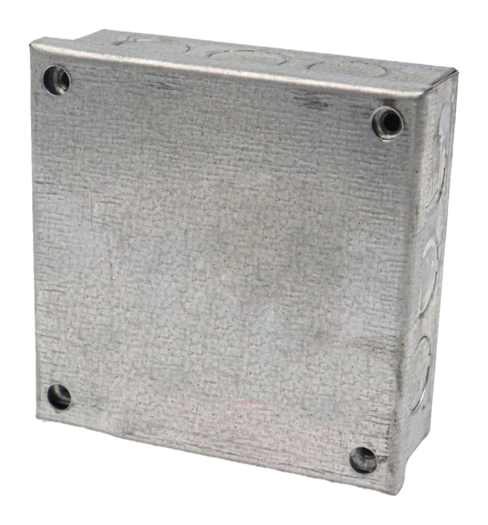 100 x 100 x 37.5mm (4 x 4 x 1.5″) Adaptable Box: Knockouts