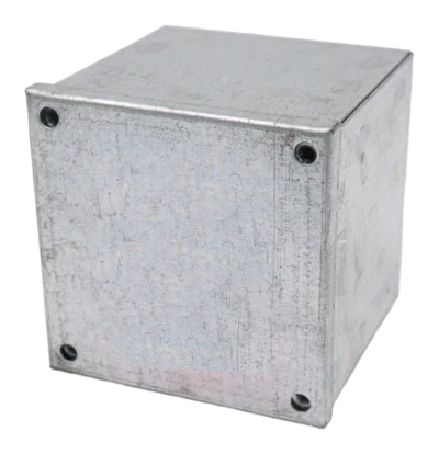 100 x 100 x 100mm (4 x 4 x 4″) Adaptable Box: Plain