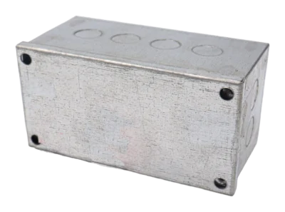 150 x 75 x 75mm (6 x 3 x 3″) Adaptable Box: Knockouts