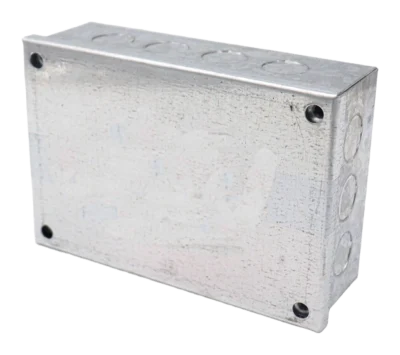 150 x 100 x 50mm (6 x 4 x 2″) Adaptable Box: Knockouts