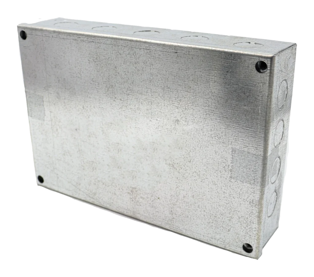 225 x 150 x 50mm (9 x 6 x 2″) Adaptable Box: Knockouts