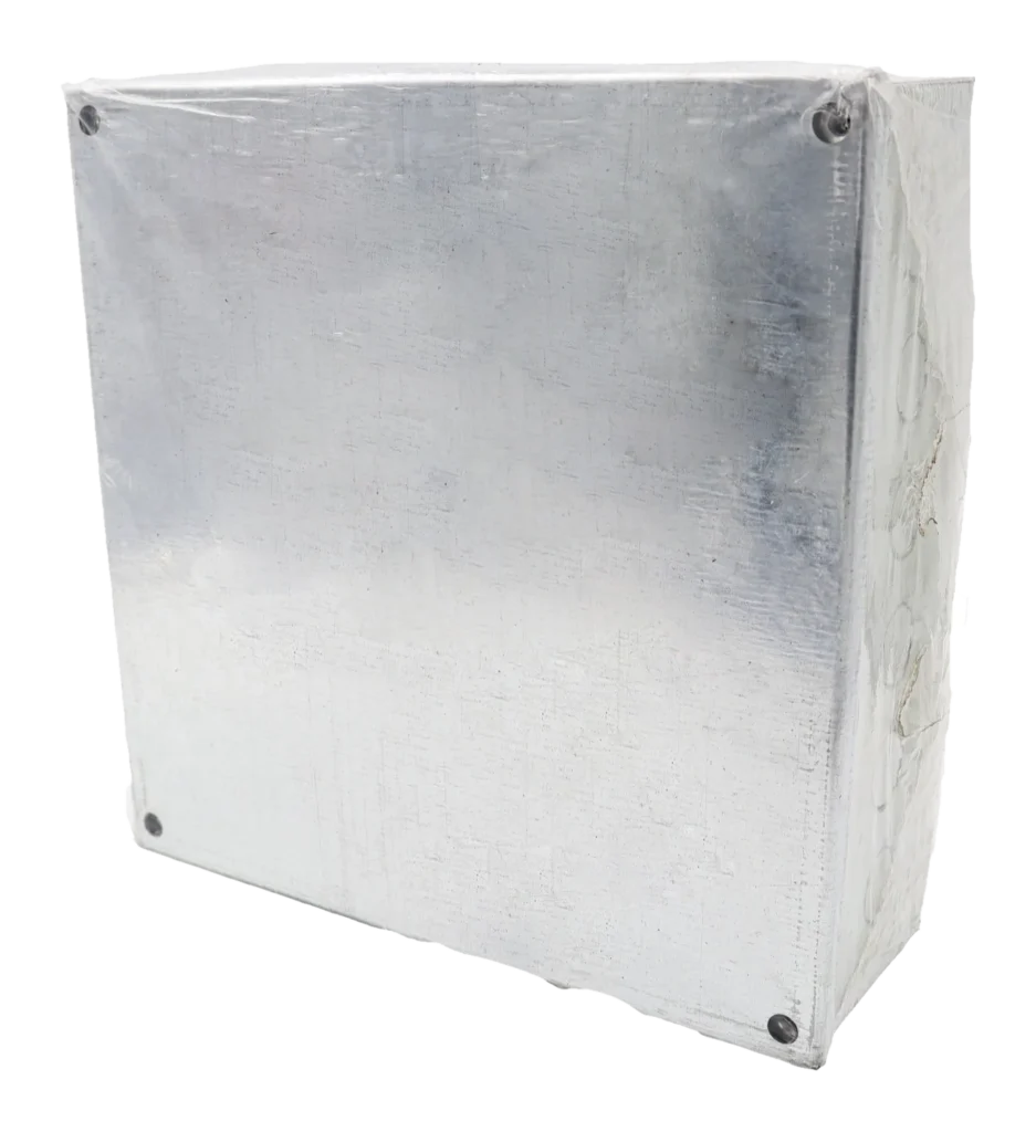 225 x 225 x 75mm (9 x 9 x 3″) Adaptable Box: Knockouts