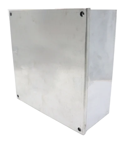 225 x 225 x 100mm (9 x 9 x 4″) Adaptable Box: Plain
