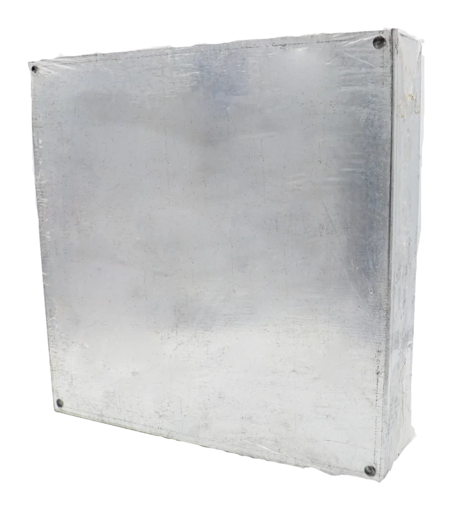 300 x 300 x 75mm (12 x 12 x 3″) Adaptable Box: Knockouts